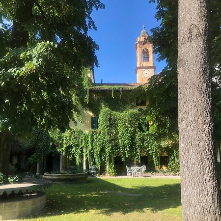 Bed and Breakfast Palazzo Sismonda Corneliano d'Alba Esterno foto