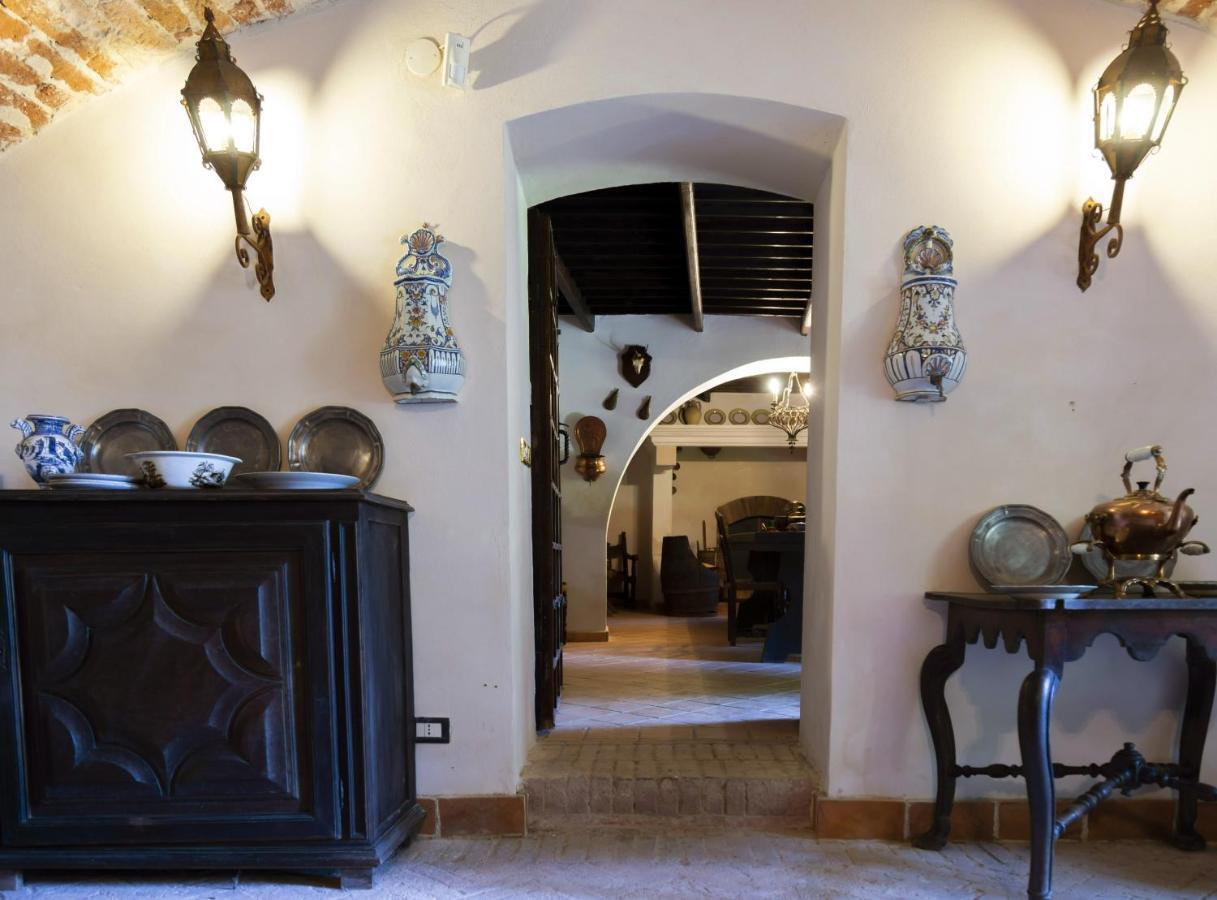 Bed and Breakfast Palazzo Sismonda Corneliano d'Alba Esterno foto