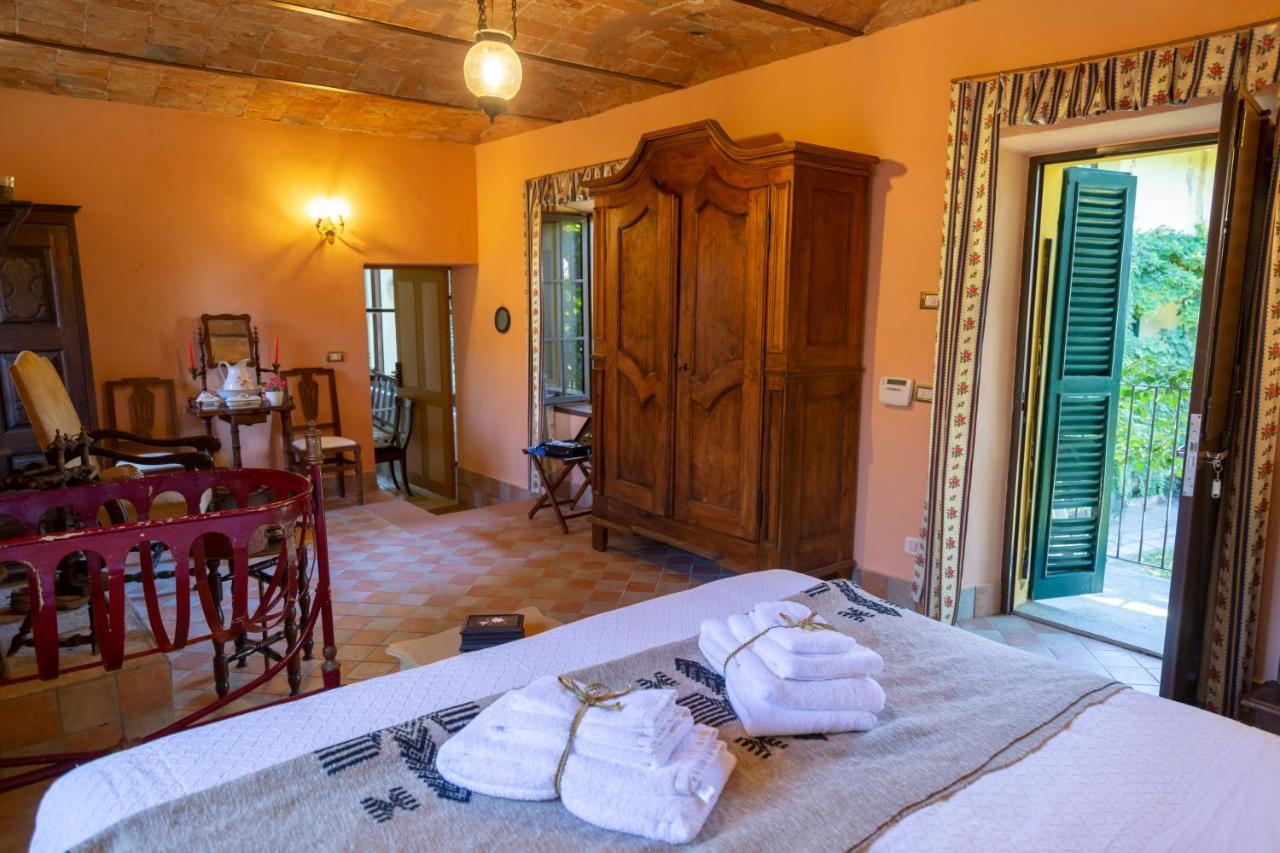 Bed and Breakfast Palazzo Sismonda Corneliano d'Alba Esterno foto